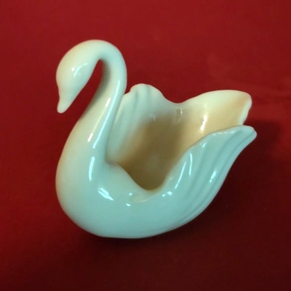 "To The Bride" Lenox Cream Swan - Picture 3 of 11